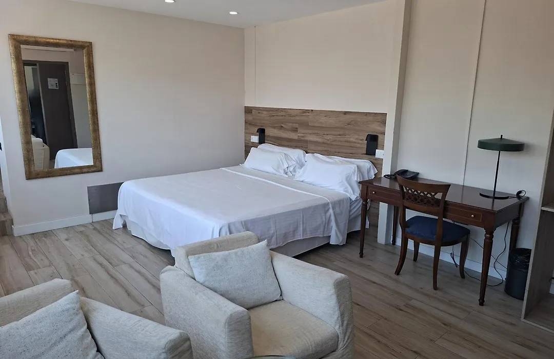 Hotel 153-1
