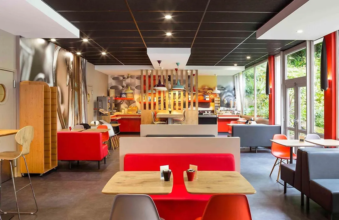 ibis Lannion-1