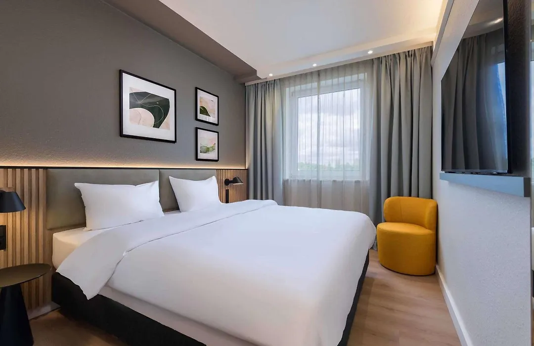 Ibis Paderborn City-1