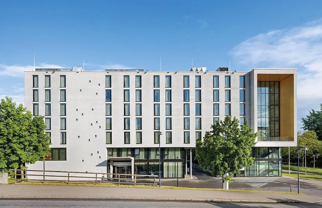 Hey Lou Hotel Friedrichshafen-1