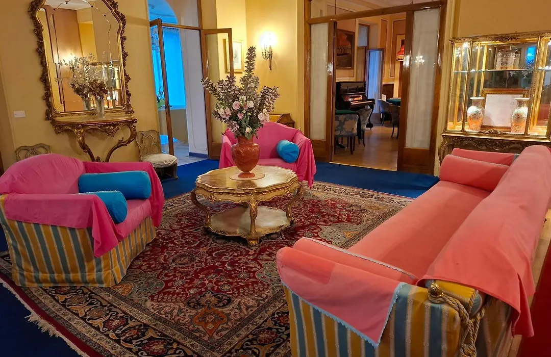 Grand Hotel De Londres-1