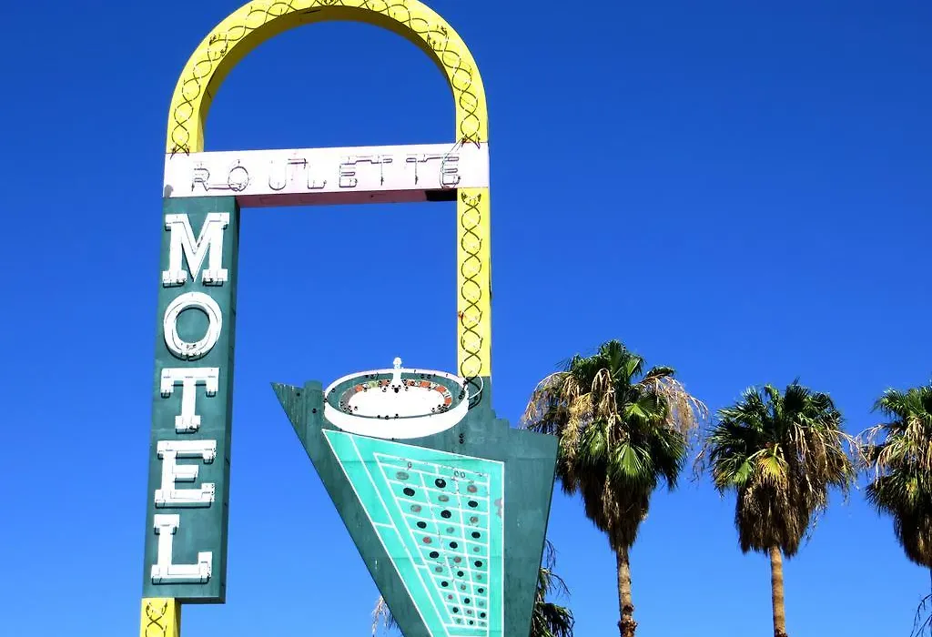 Roulette Motel-1