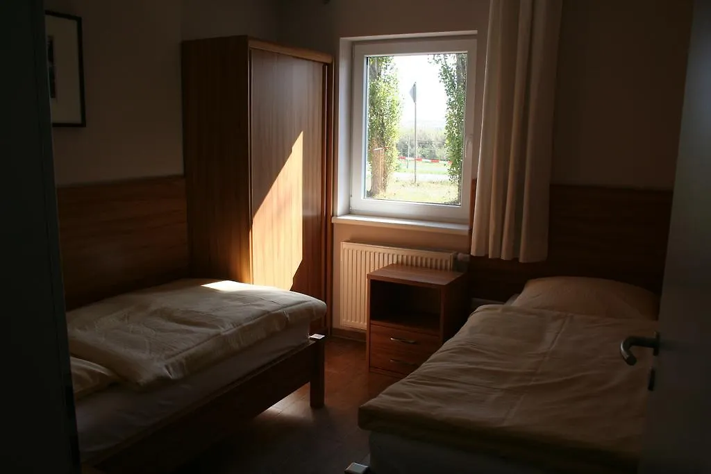 Pension am Sundhäuser See-1