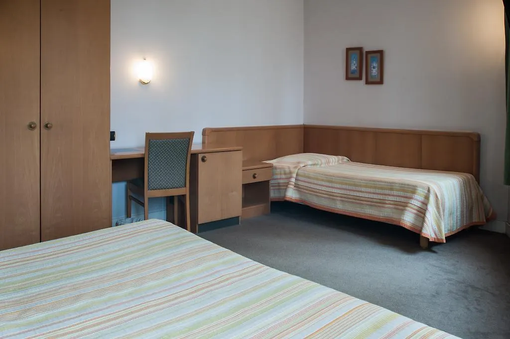 Hotel Normandy-1
