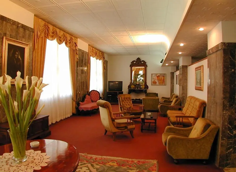 Hotel Excelsior-1