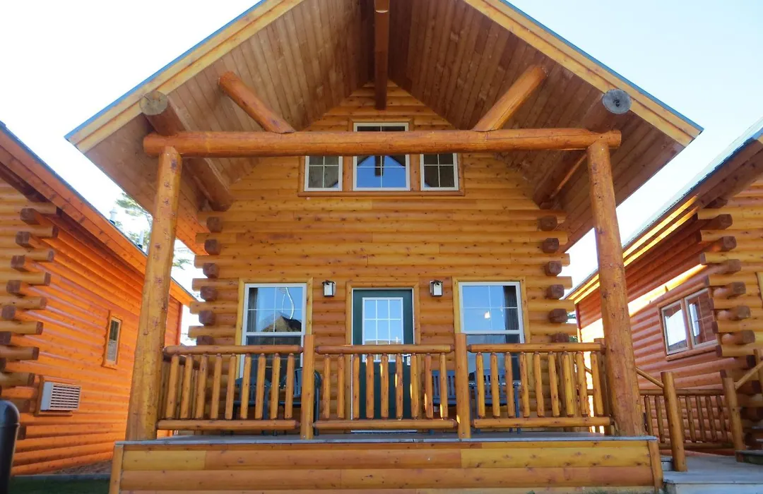 Cabins Of Mackinac & Lodge-1