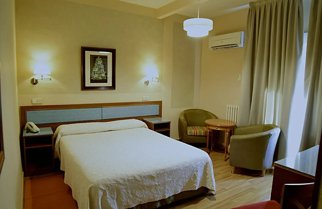 Hotel Mercedes-1
