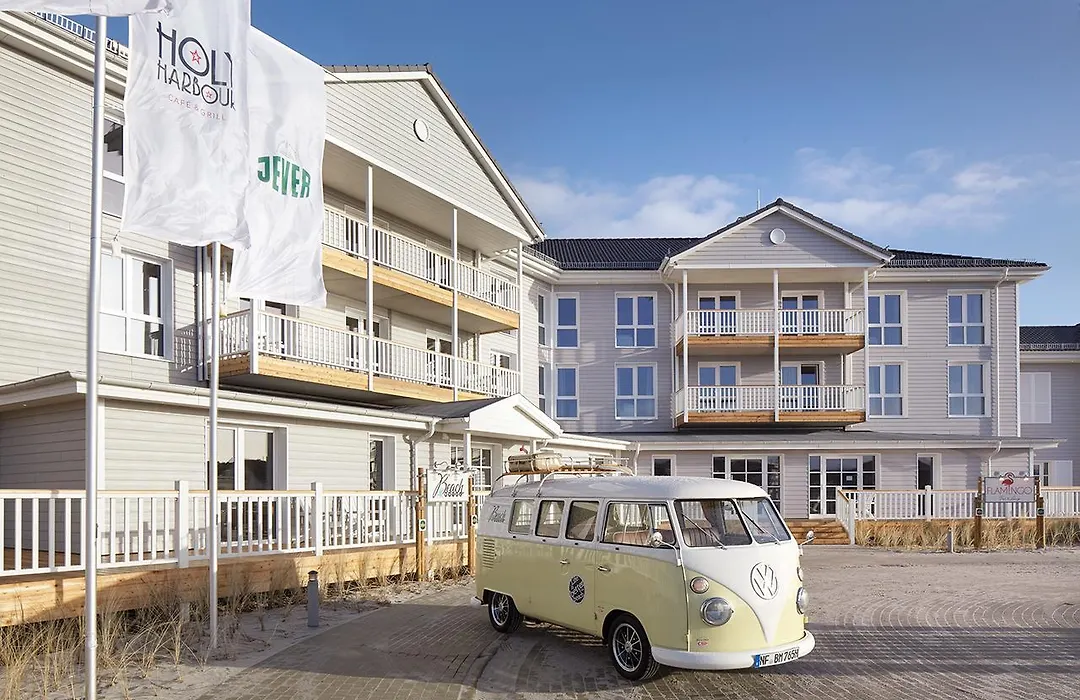 Beach Motel Heiligenhafen-1