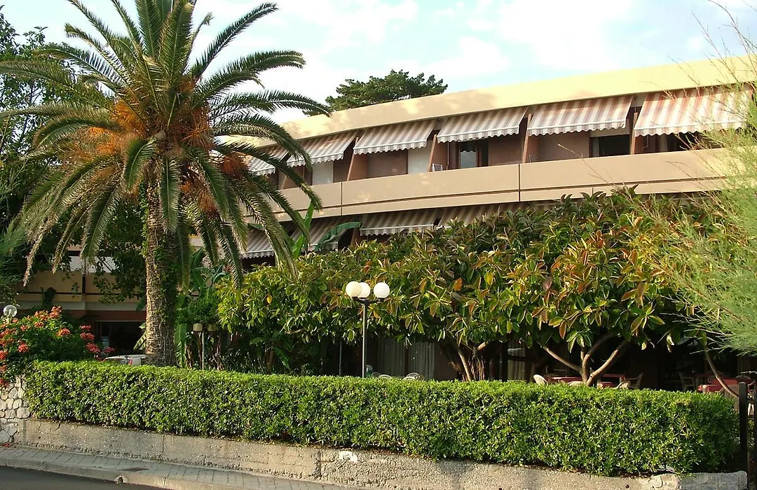 Hotel Riviera Bleu-1