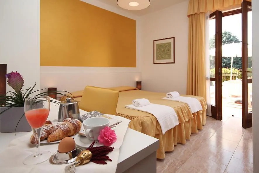 Hotel Sirena-1