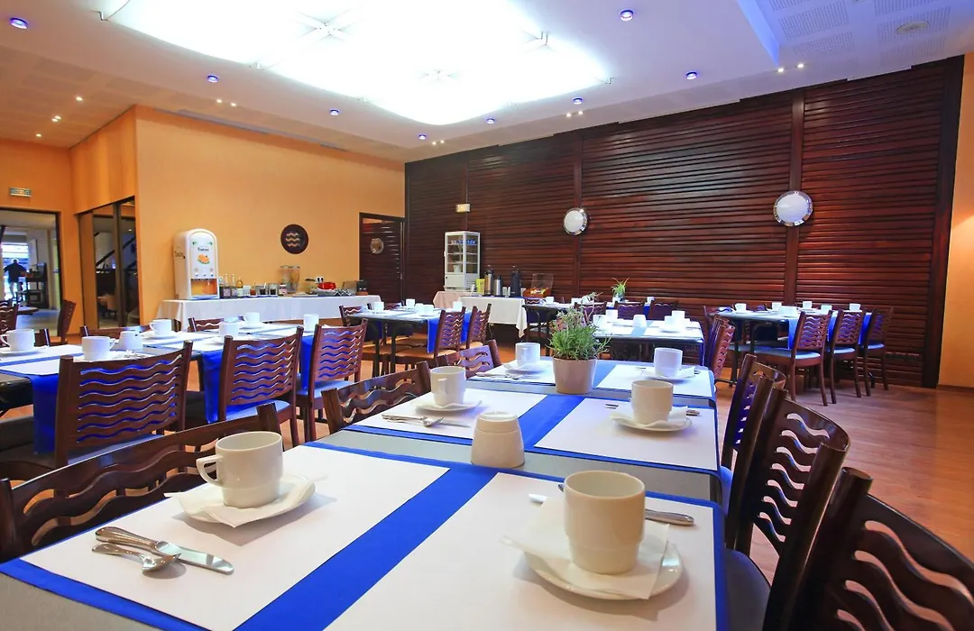 Hôtel Restaurant l'Hirondelle-1