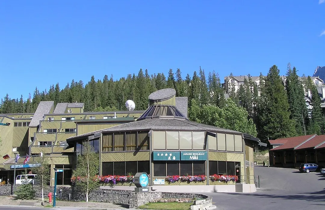 Inns Of Banff-1