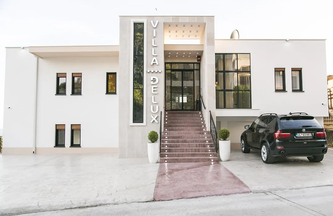 Villa Delux-1