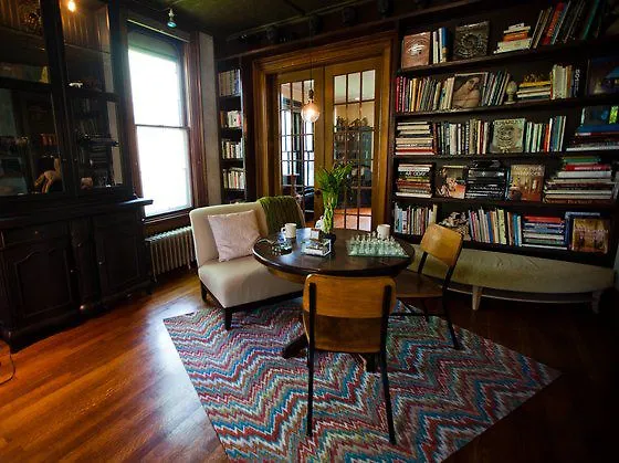 Made Inn Vermont An Urban-Chic Boutique Bed And Breakfast-1