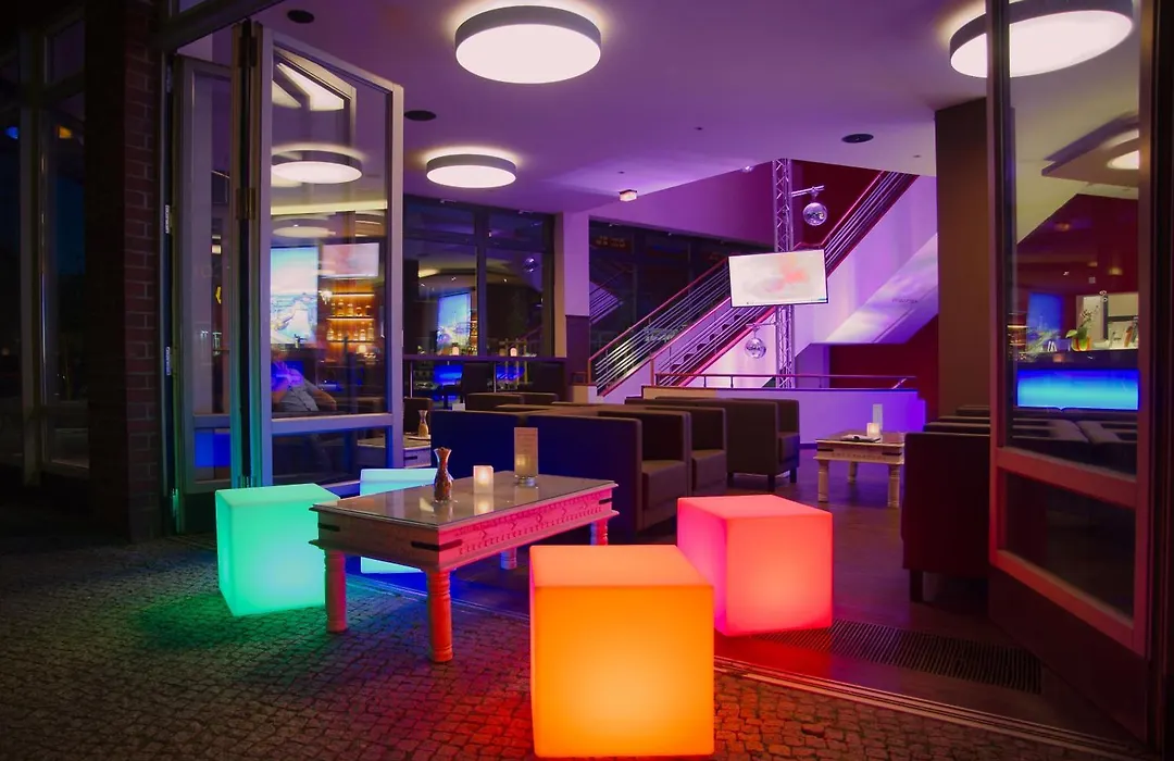 Hoteltow-1