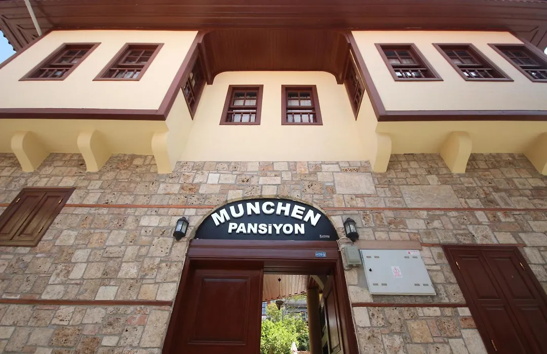 Munchen Pension-1