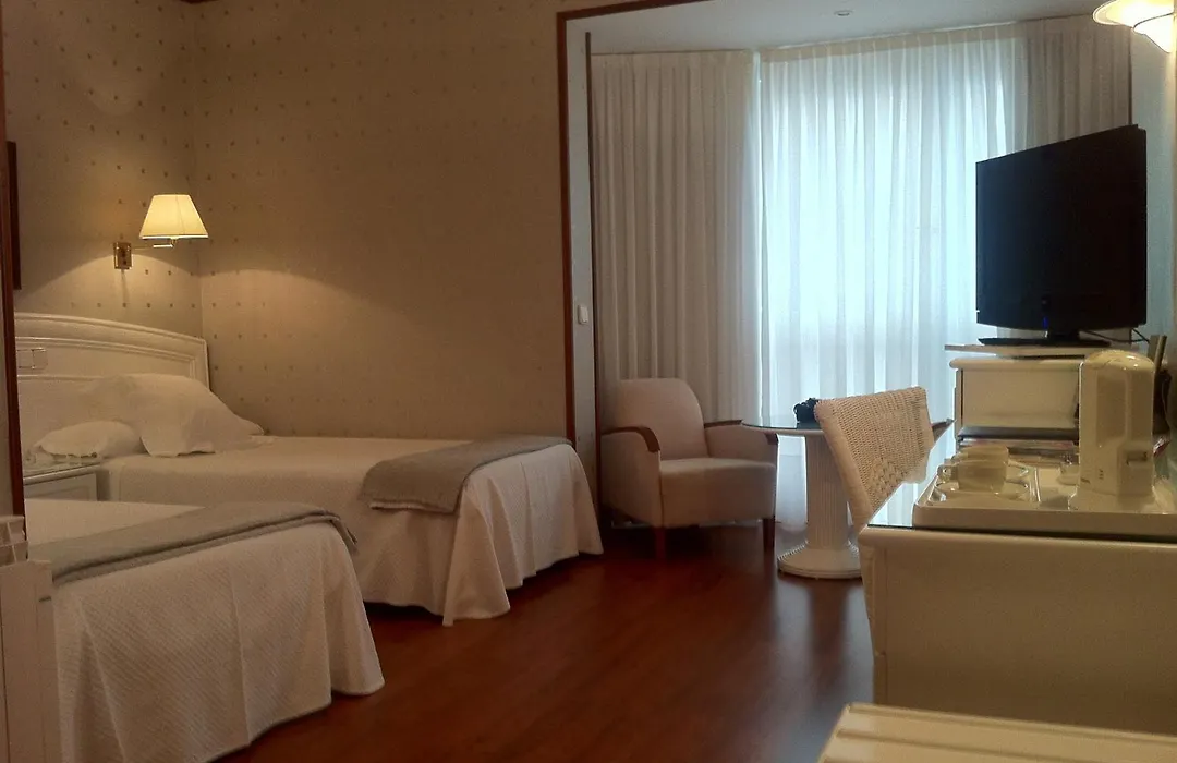 Las Rocas Playa Hotel-1