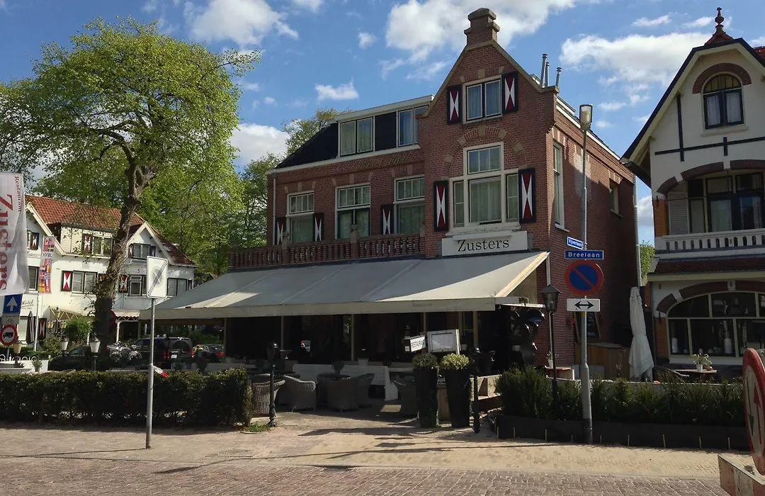 Hotel van Renenpark-1