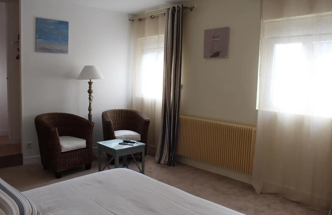 Hotel Des Falaises-1