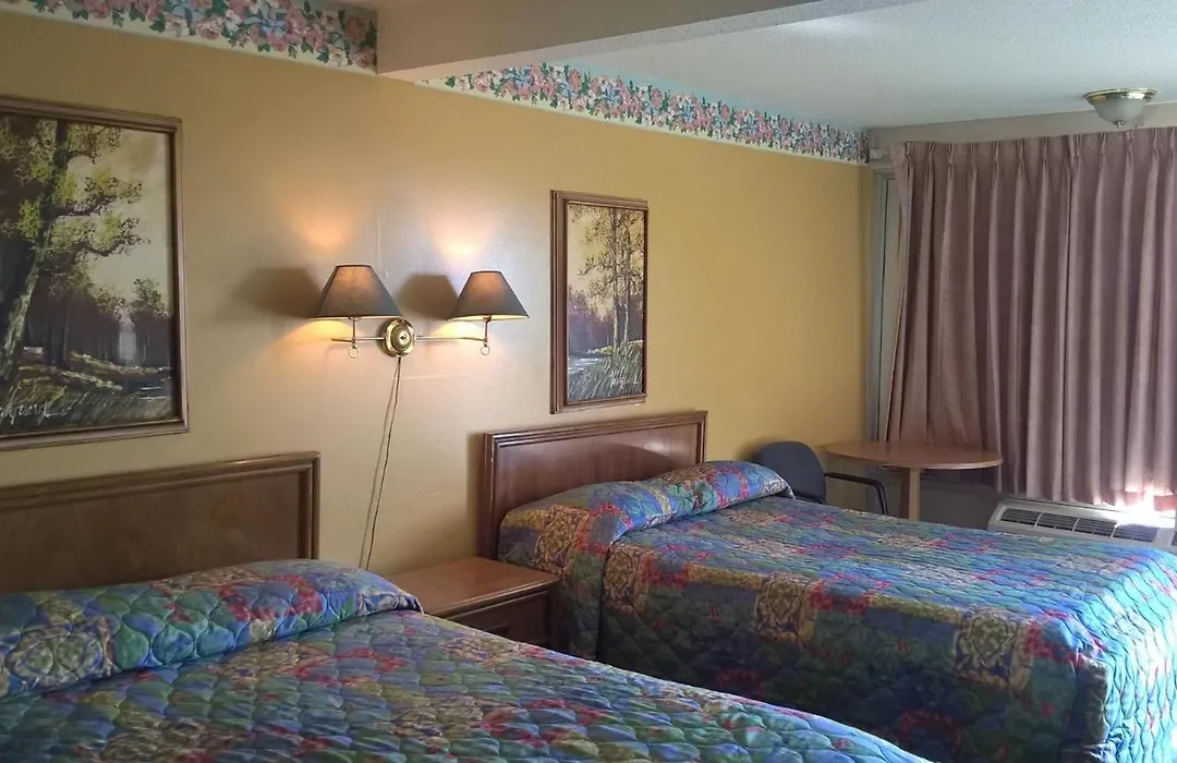 Dogwood Motel-1