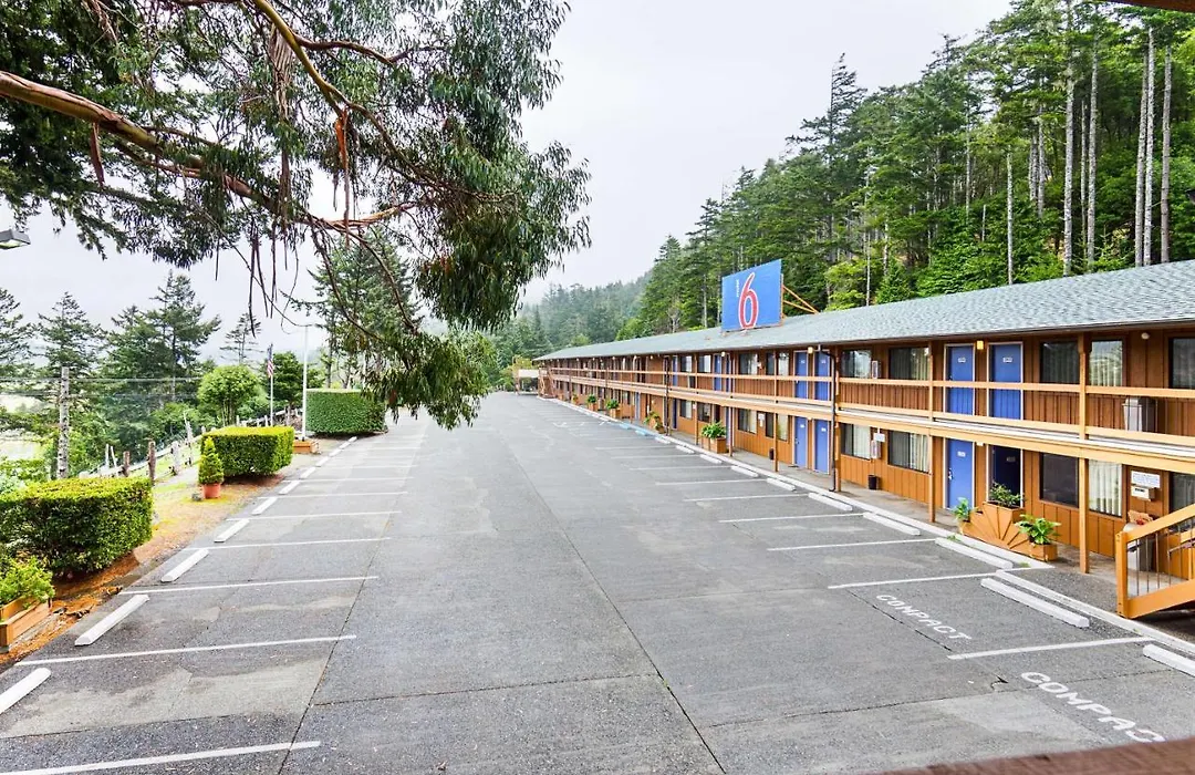 Motel 6 Gold Beach-1