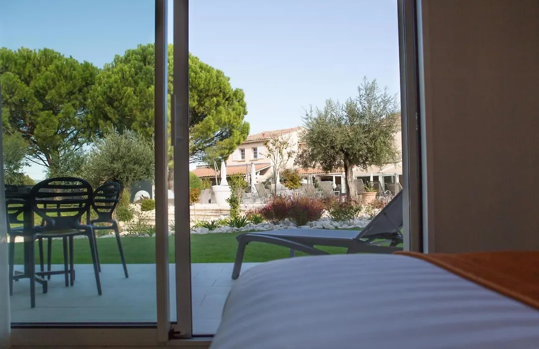 Le Domaine des Oliviers-1