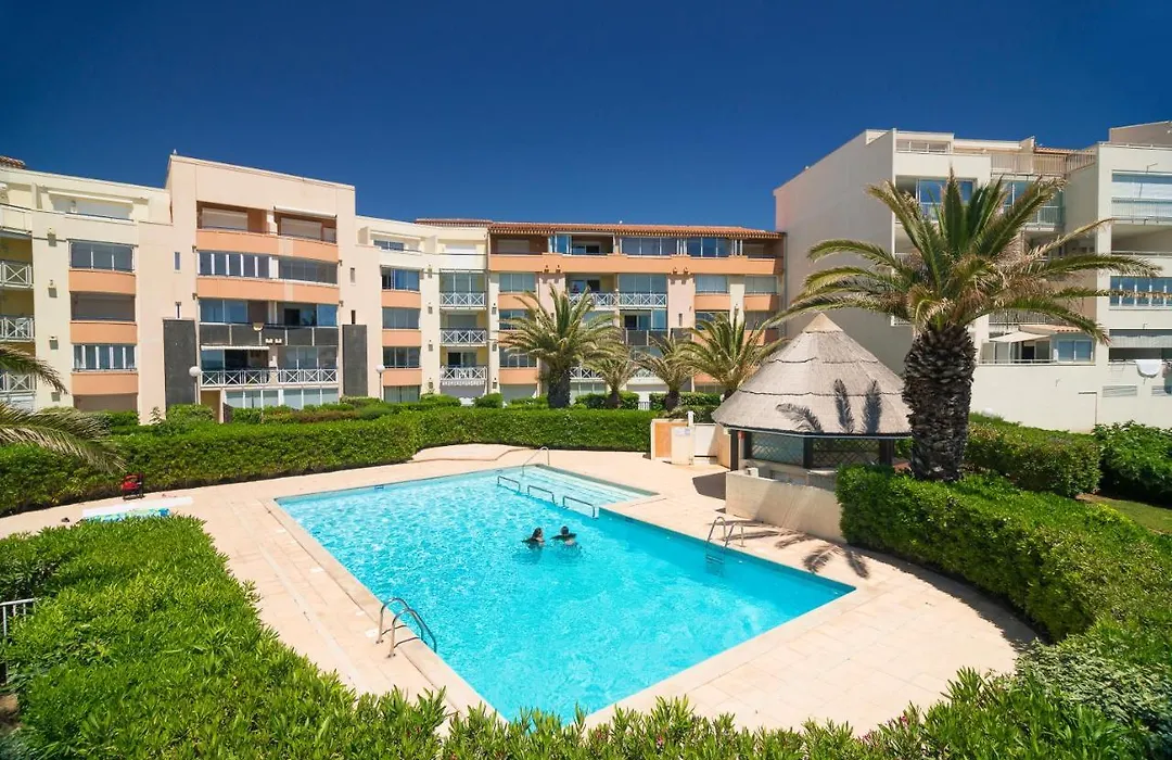 Savanna Beach/Terrasses de Savanna-1