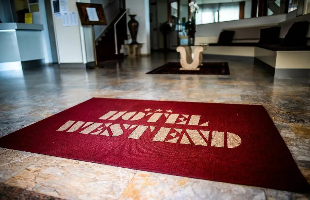 Hotel West End-1