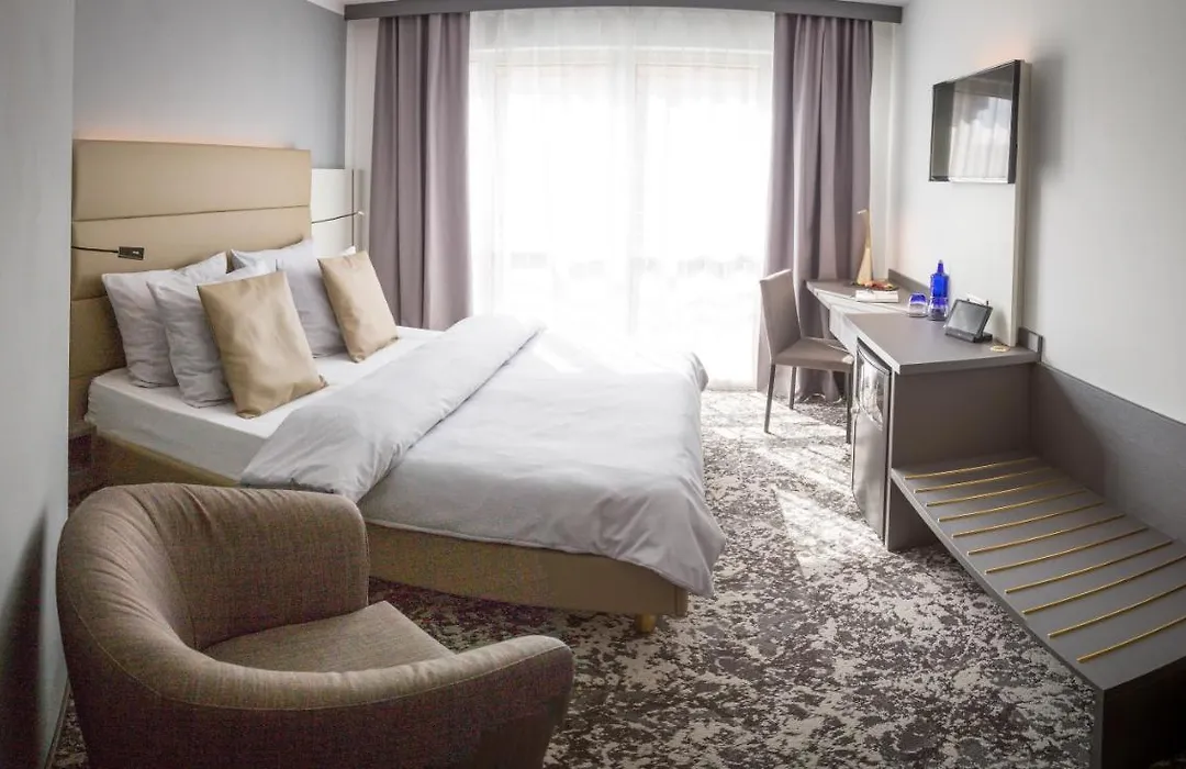 Hotel Santo-1