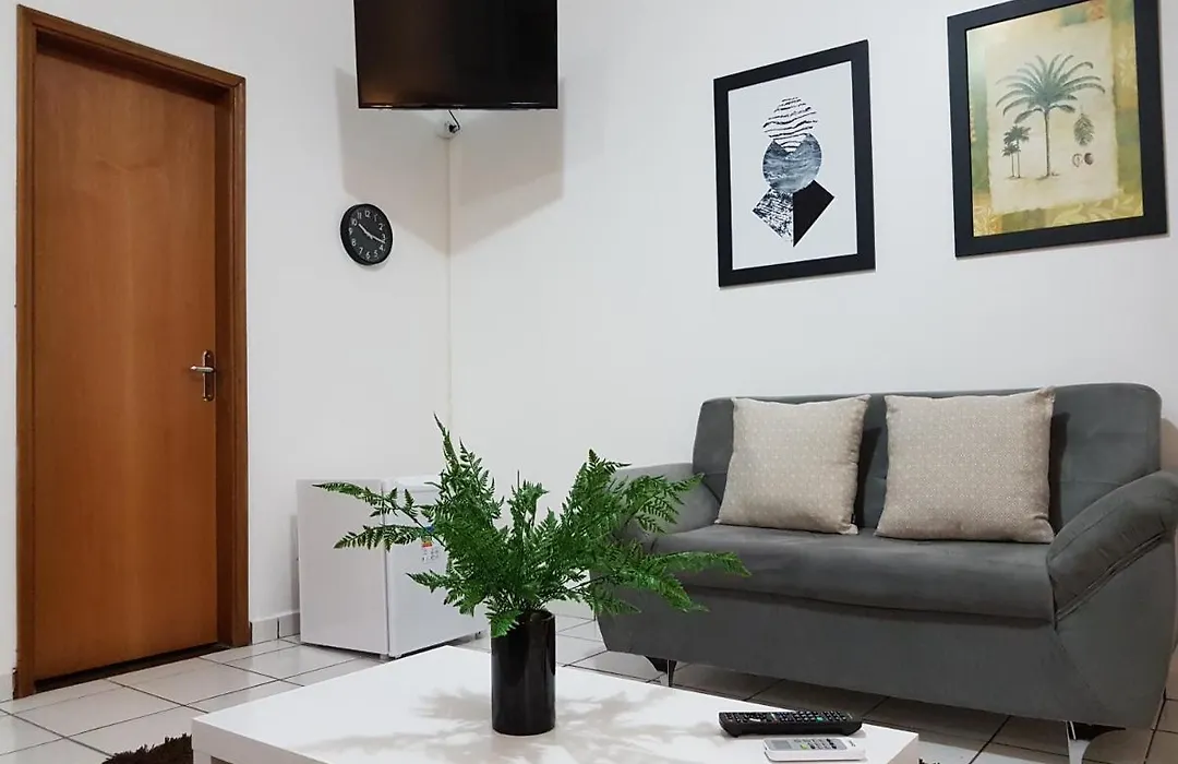 B&A Suites Inn Hotel - Quarto Luxo Âmbar-1