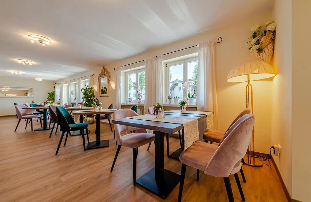 Hotel Neudeck-1