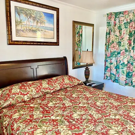 Glades Motel - Naples-3