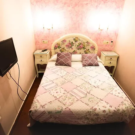 Hostal Goya Suites-2