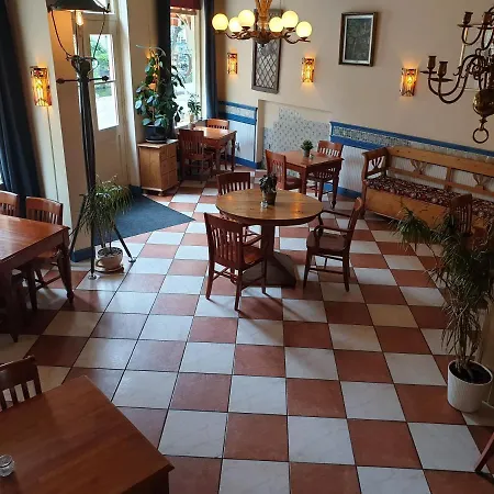 Hotel De Emauspoort-2