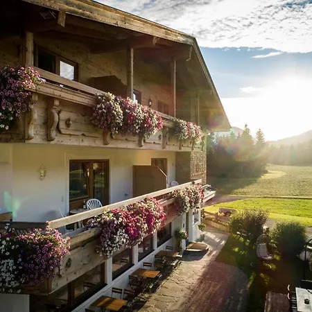 Landhotel Föhrenhof Ellmau-2