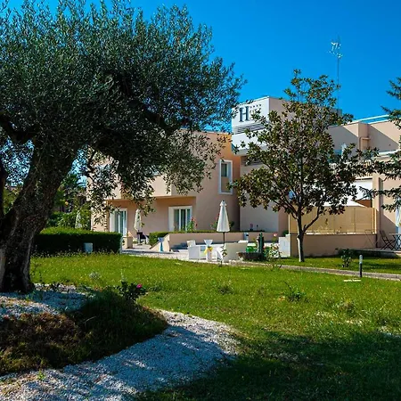 Hotel San Vincenzo Resort-3