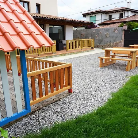 Apartamentos La Playina-2