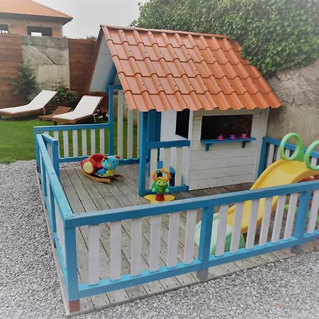 Apartamentos La Playina-3