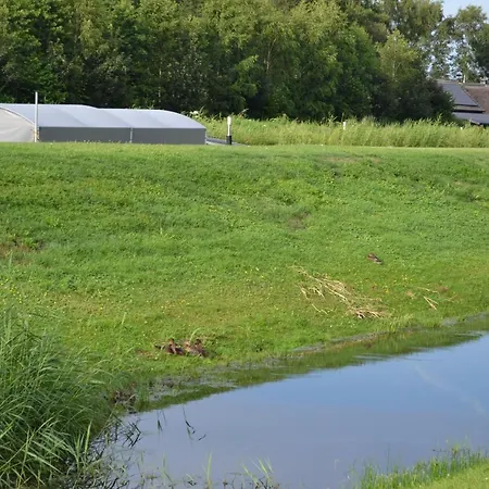 Bed & Breakfast Giethoorn-2