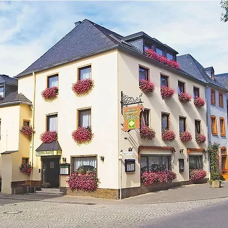 Hotel Alt Cues-2