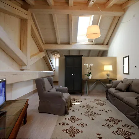 Locanda In Borgo Garnì&Wellness-2