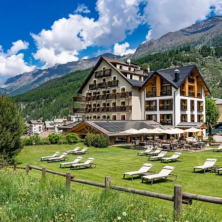 Hotel Sant'Orso - Mountain Lodge & Spa-3