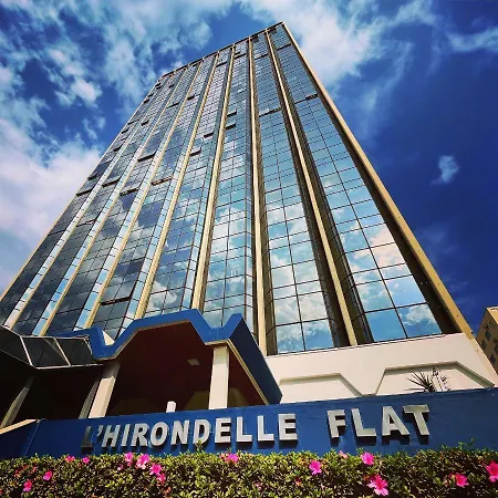 L'Hirondelle Flat Service-2