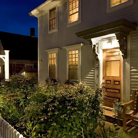 Revere Guest House-2