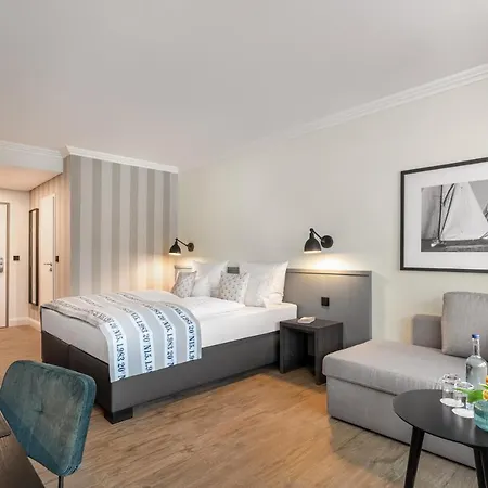 Hotel Yachtclub-2