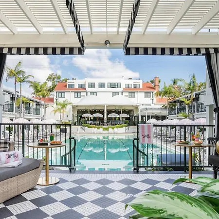 The Lafayette Hotel, Swim Club & Bungalows-3