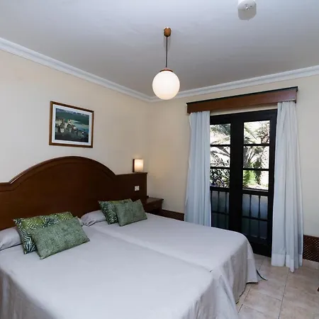Apartamentos Punta Marina-3