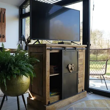 B&B Het Duinhuisje Met Jacuzzi, Gratis Parkeren, 2 Fietsen Te Leen, Airco-2