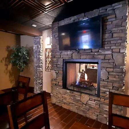 Stonebrook Lodge Bryson City-3
