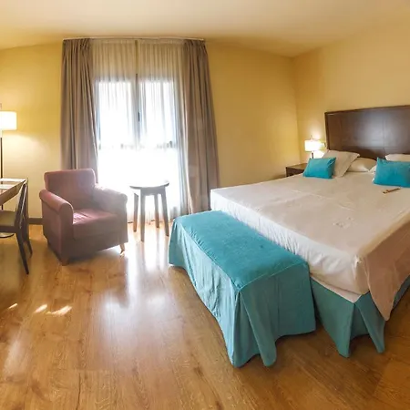 Gran Hotel Ciudad de Barbastro-2